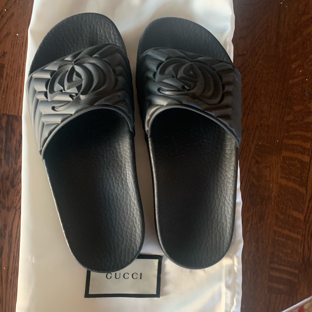 Authentic Black Women’s Gucci Slides